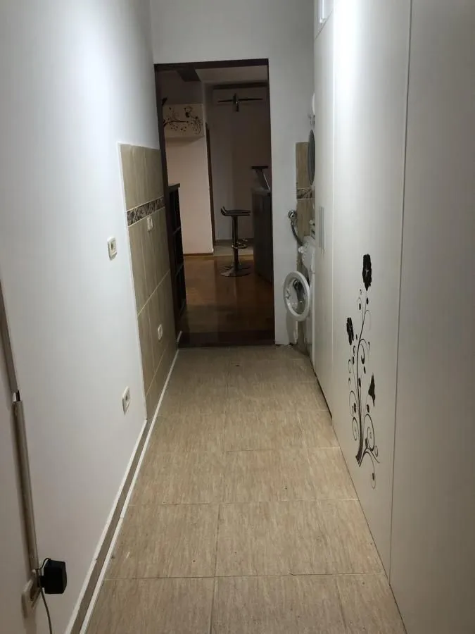 Rent, four bedroom apartment, 191m², Mrčevac, Tivat