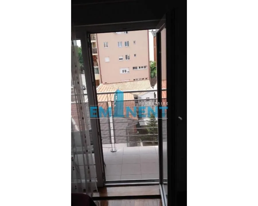 Izdavanje, dvosoban stan, 57m², Novi Beograd Sve Podlokacije, Beograd