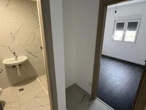 Prodaja, jednosoban stan, 38m², Zabjelo, Podgorica - image 8