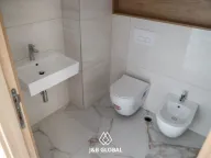 Sale, one bedroom apartment, 61m², Podgorica, Crna Gora - image 2