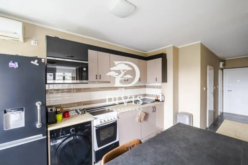 Prodaja, dvosoban stan, 58m², Zemun Sve Podlokacije, Beograd