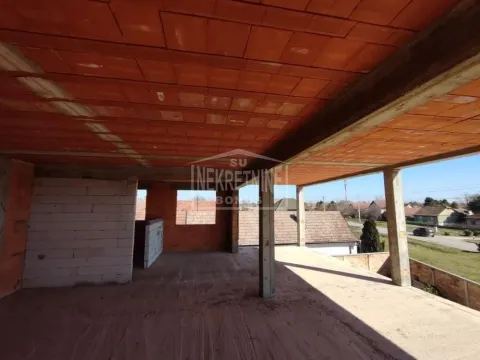 Prodaja, kuća, 505m², Novo Selo, Subotica - image 10