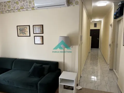 Prodaja, trosoban stan, 79m², Stari Grad, Beograd - image 2