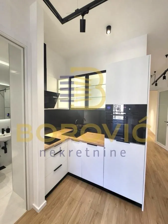 Sale, one bedroom apartment, 33m², Stari Grad, Beograd