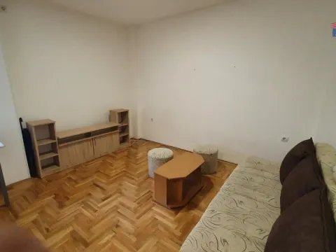 Izdavanje, jednosoban stan, 35m², Grbavica, Novi Sad Sve Podlokacije - image 3
