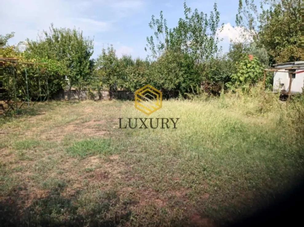 Prodaja, plac, 700m², Zlatica, Podgorica