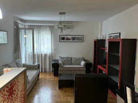 Izdavanje, dvosoban stan, 65m², Centar, Podgorica - image 3