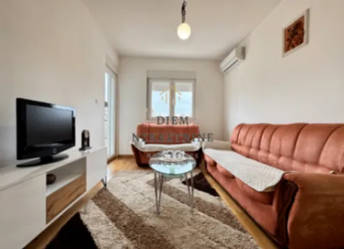 Izdavanje, jednosoban stan, 50m², Stari Aerodrom, Podgorica