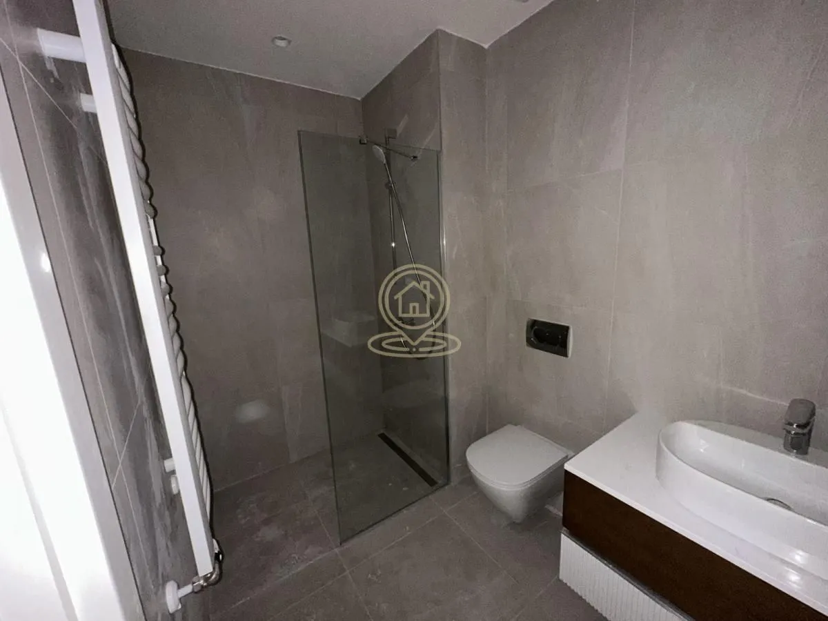 Prodaja, četvorosoban stan, 74m², Vračar Sve Podlokacije, Beograd