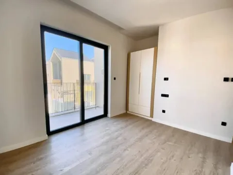 Prodaja, dvosoban stan, 102m², Boka Place, Tivat - image 6