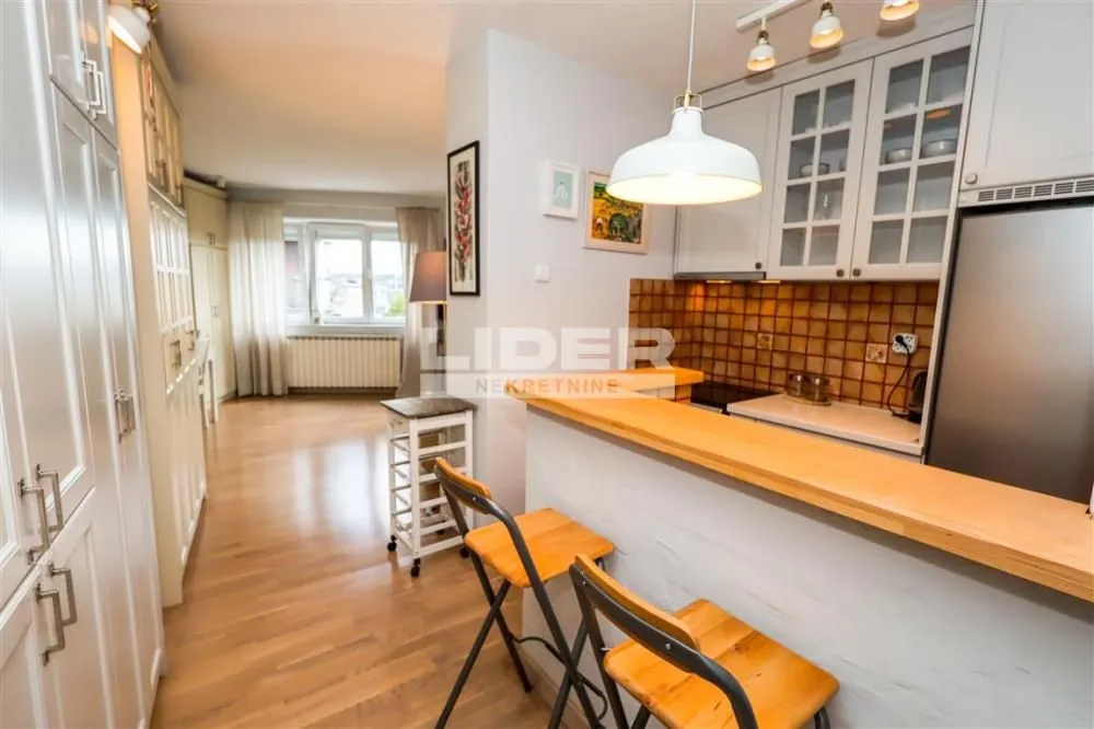 Rent, one bedroom apartment, 47m², Neimar, Vračar Sve Podlokacije