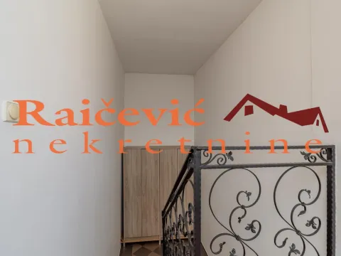 Prodaja, kuća, 263m², Vrnjačka Banja, Srbija - image 11