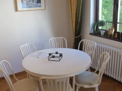 Izdavanje, trosoban stan, 90m², Savski Venac, Beograd - image 7