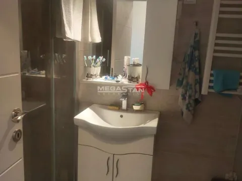 Prodaja, trosoban stan, 82m², Klinički Centar, Beograd - image 12