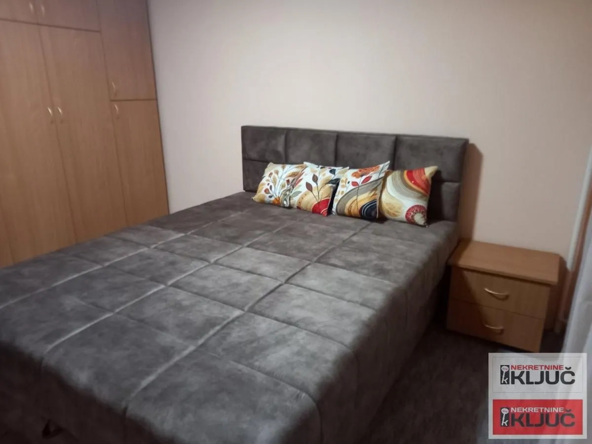 Izdavanje, dvosoban stan, 66m², Železnička Stanica, Novi Sad Sve Podlokacije