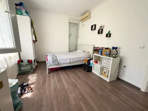 Prodaja, kuća, 260m², Gornja Gorica, Podgorica - image 11