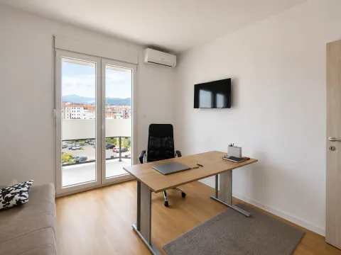 Izdavanje, dvosoban stan, 103m², Ljubović, Podgorica - image 4