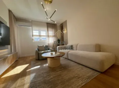 Izdavanje, jednosoban stan, 47m², Central Point, Podgorica - image 9