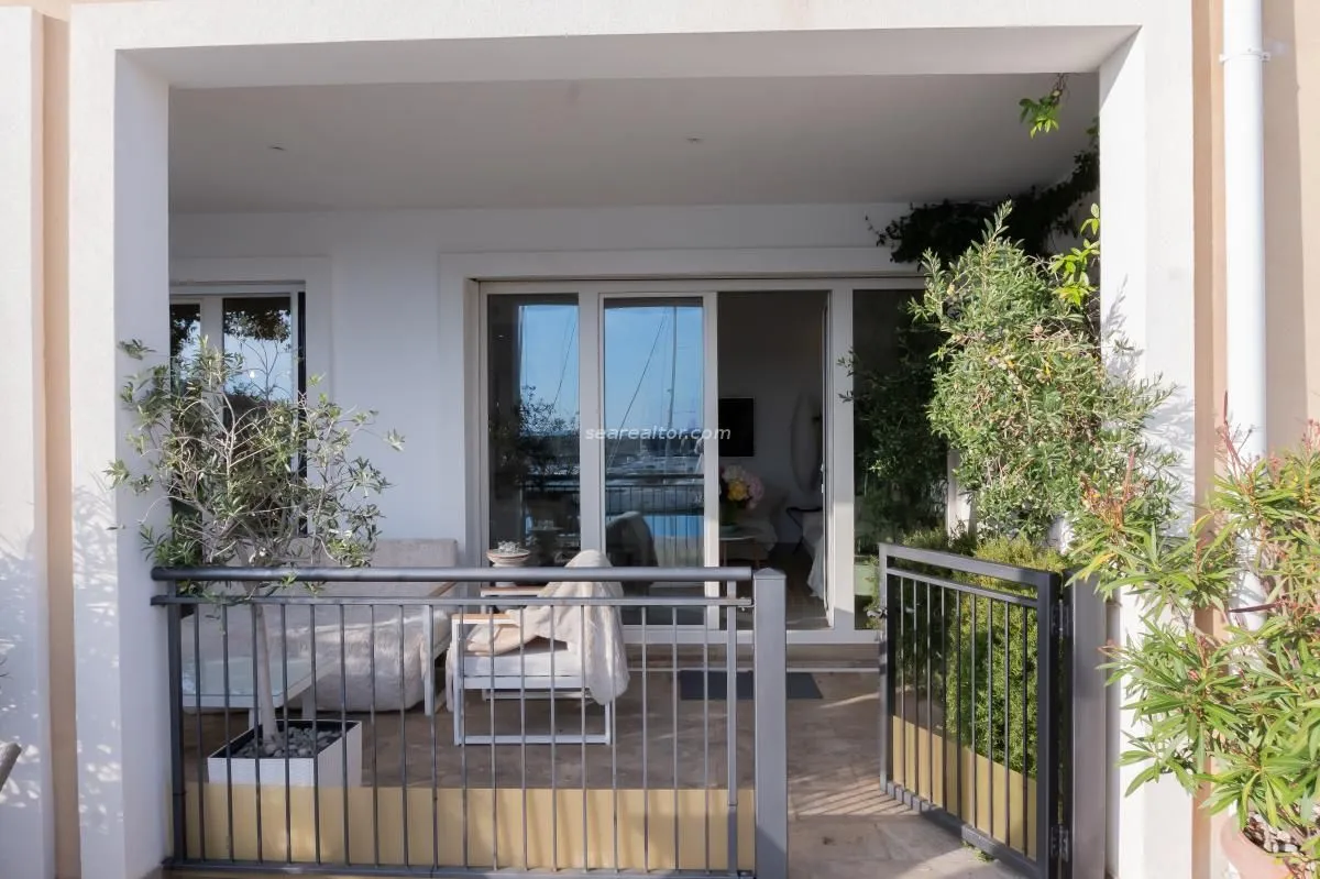 Prodaja, dvosoban stan, 120m², Luštica Bay, Tivat