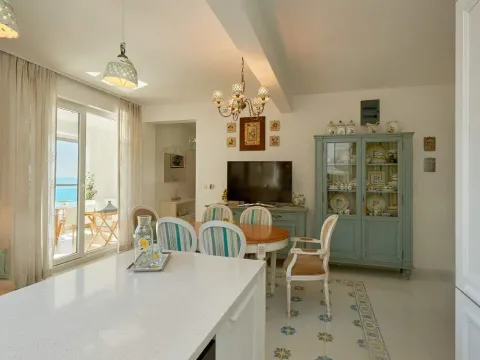 Sale, three bedroom apartment, 150m², Bečići, Budva - image 5