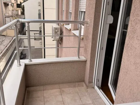 Rent, two bedroom apartment, 36m², Lekino Brdo, Voždovac Sve Podlokacije - image 13