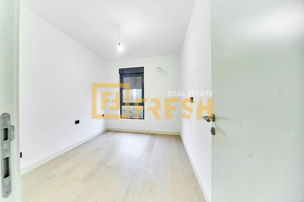 Prodaja, dvosoban stan, 69m², Krivi Most, Podgorica