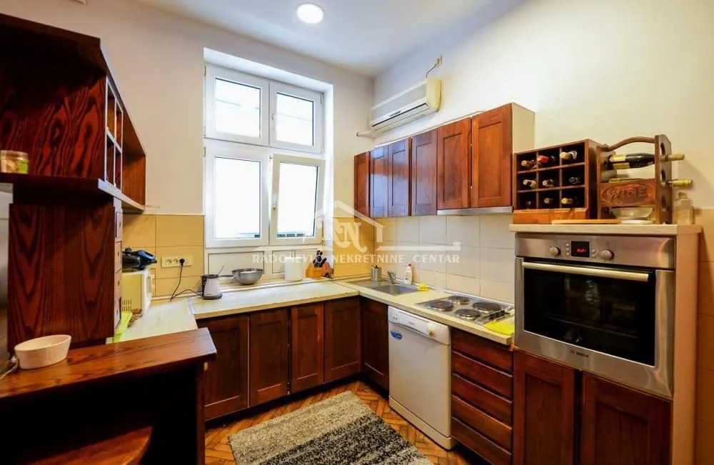 Sale, three bedroom apartment, 86m², Vračar Centar, Vračar Sve Podlokacije
