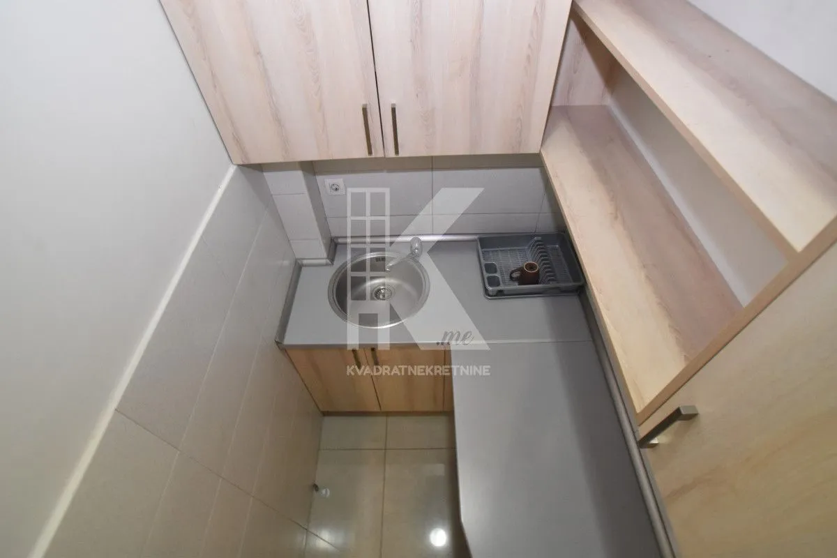 Rent, office space, 155m², Stari Aerodrom, Podgorica