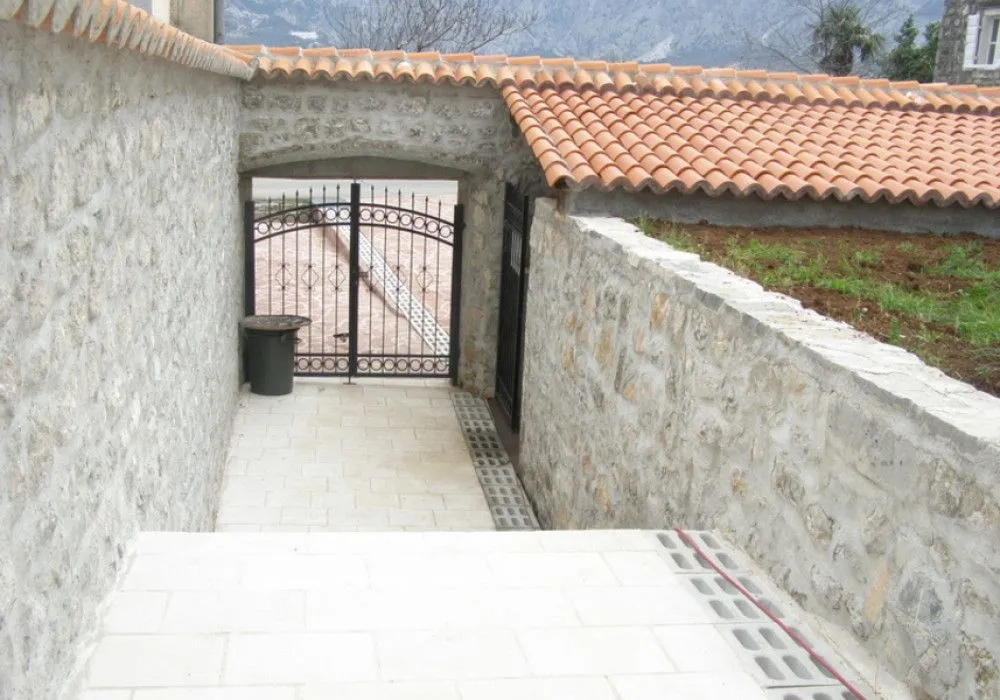 Sale, house, 400m², Kotor, Crna Gora