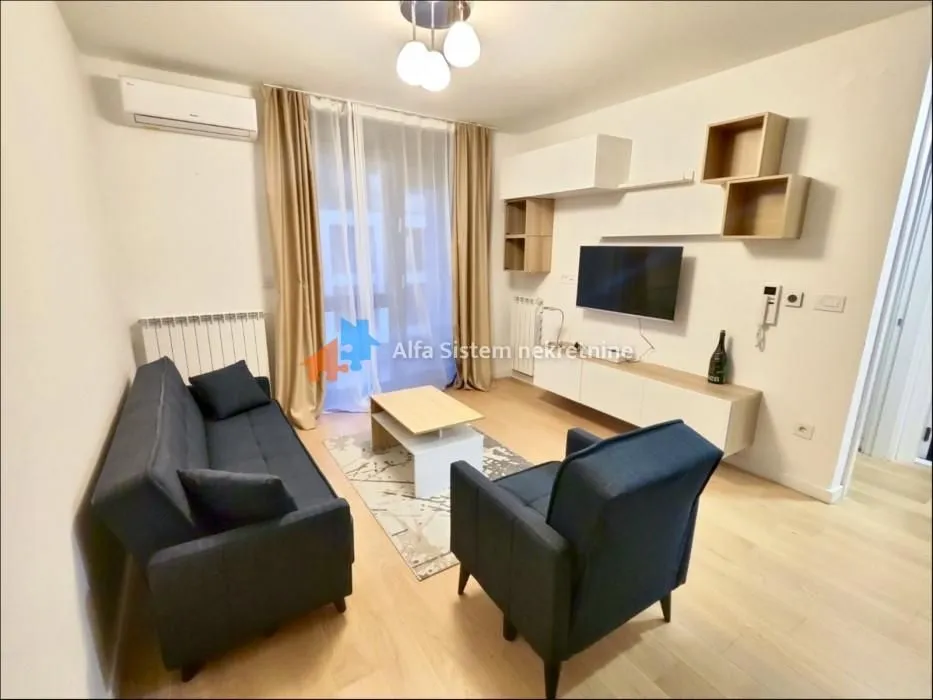 Izdavanje, dvosoban stan, 45m², Tošin bunar, Novi Beograd Sve Podlokacije