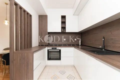 Rent, two bedroom apartment, 78m², City Kvart, Podgorica - image 4