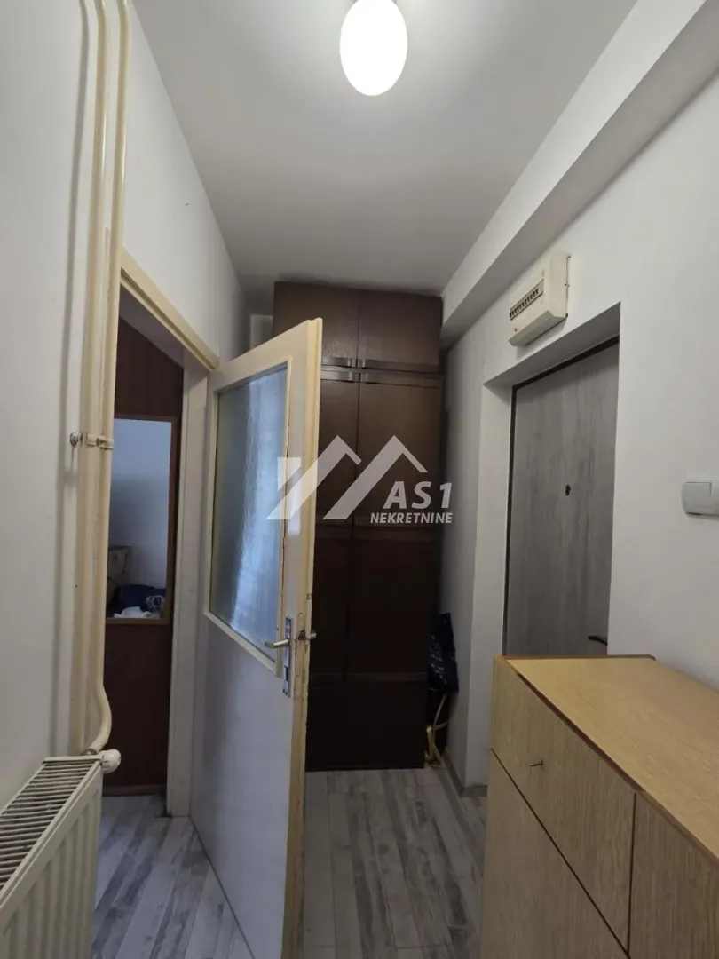Izdavanje, jednosoban stan, 45m², Petrovaradin, Novi Sad
