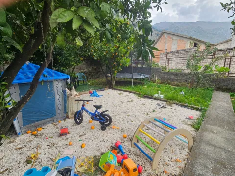 Rent, house, 200m², Dobrota, Kotor - image 12