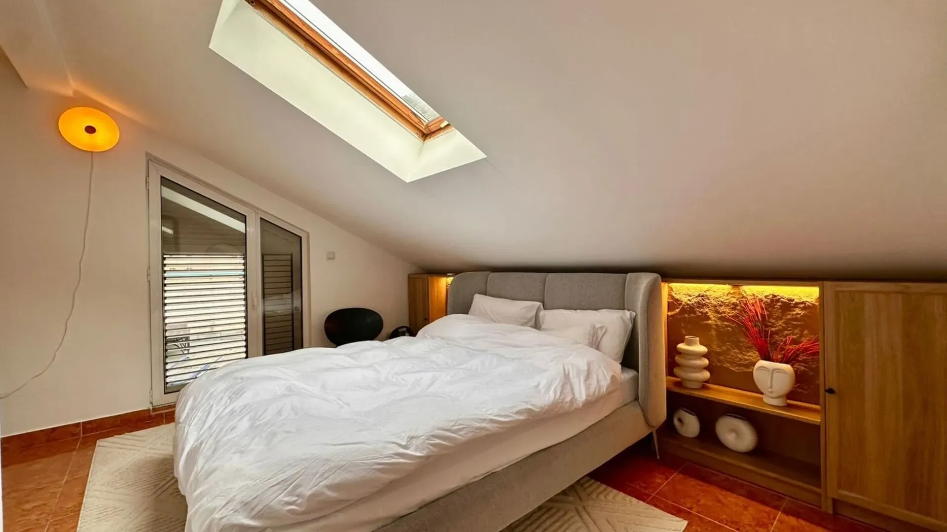 Prodaja, dvosoban stan, 97m², Dobrota, Kotor