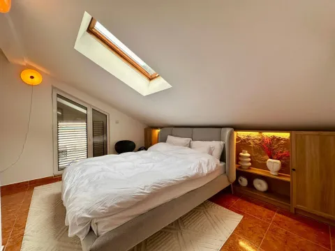 Prodaja, dvosoban stan, 97m², Dobrota, Kotor - image 6