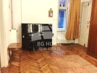 Izdavanje, trosoban stan, 70m², Savski Venac, Beograd - image 1