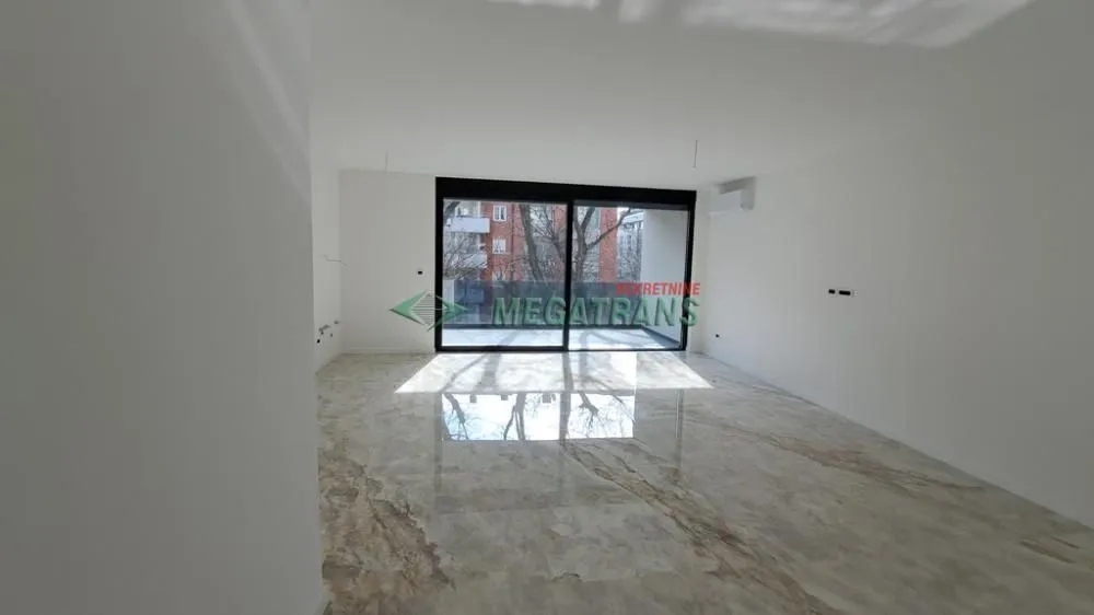 Rent, four bedroom apartment, 126m², Centar, Novi Sad