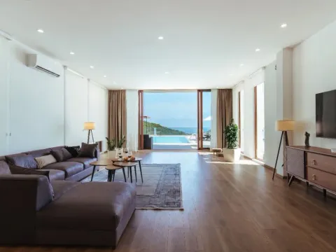 Izdavanje, kuća, 450m², Krimovica, Kotor - image 2