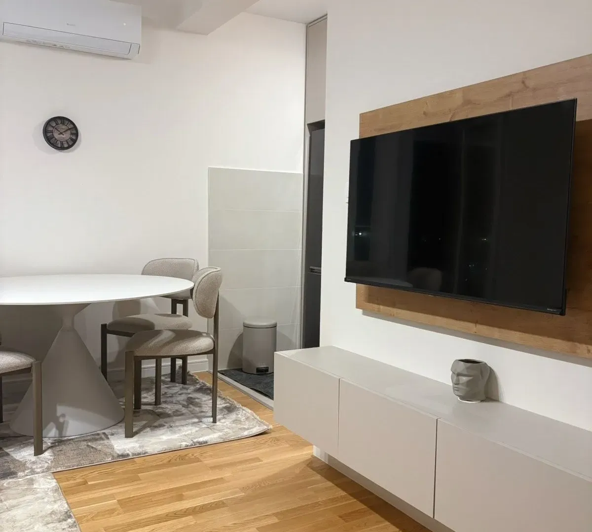 Rent, two bedroom apartment, 60m², Pobrežje, Podgorica