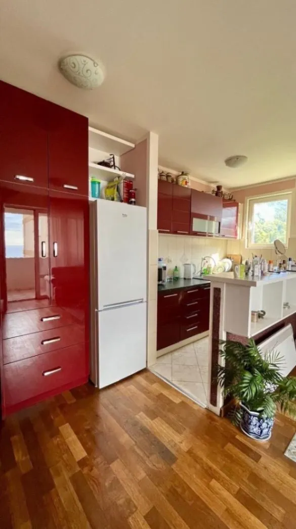 Sale, two bedroom apartment, 70m², Petrovac, Budva