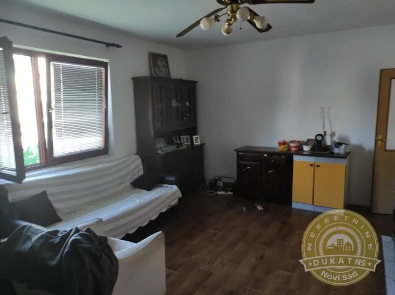 Prodaja, kuća, 152m², Futog, Novi Sad Sve Podlokacije