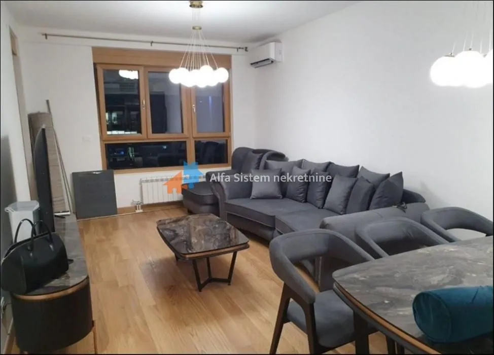 Rent, four bedroom apartment, 105m², Novi Beograd Blok 65, Novi Beograd Sve Podlokacije