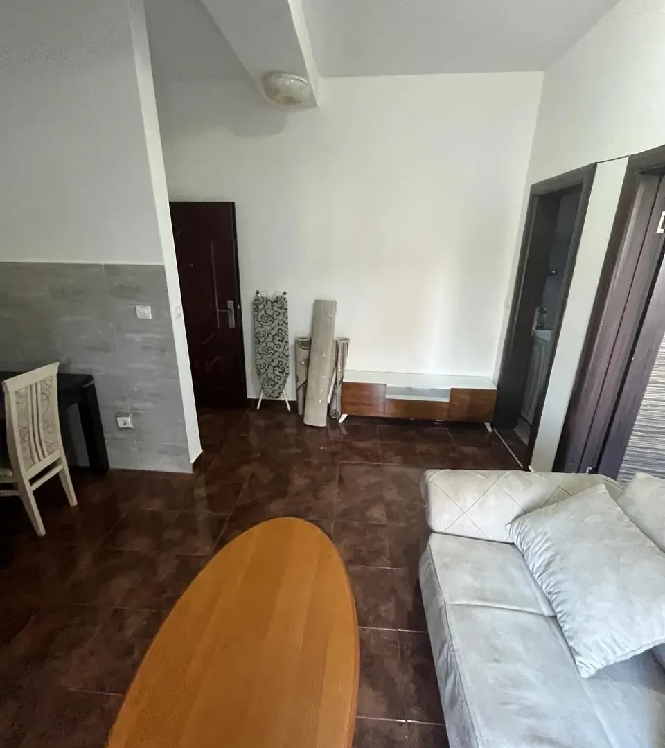 Prodaja, jednosoban stan, 33m², Zlatica, Podgorica