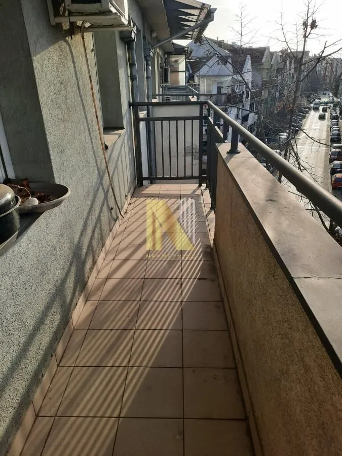 Prodaja, četvorosoban stan, 86m², Grbavica, Novi Sad Sve Podlokacije