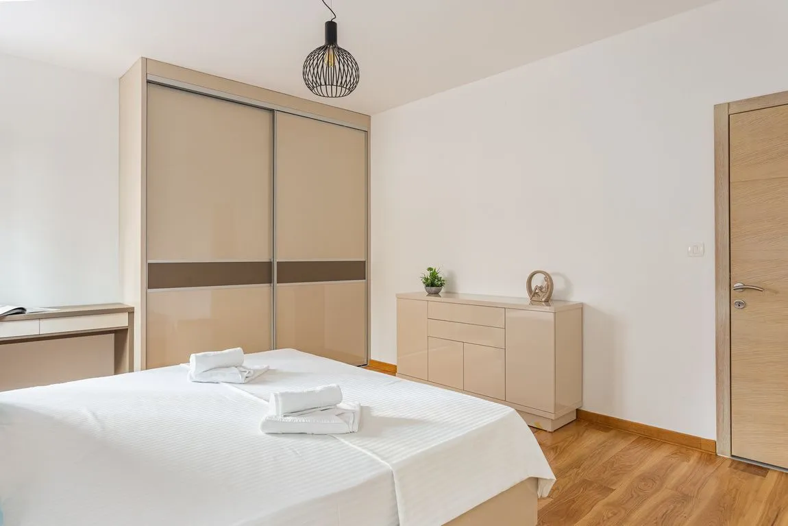 Prodaja, jednosoban stan, 87m², Pržno, Budva