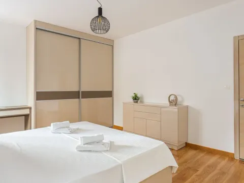 Sale, one bedroom apartment, 87m², Pržno, Budva - image 16