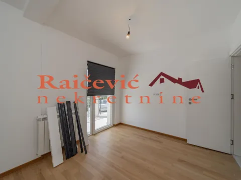 Prodaja, trosoban stan, 95m², Grocka, Beograd - image 16