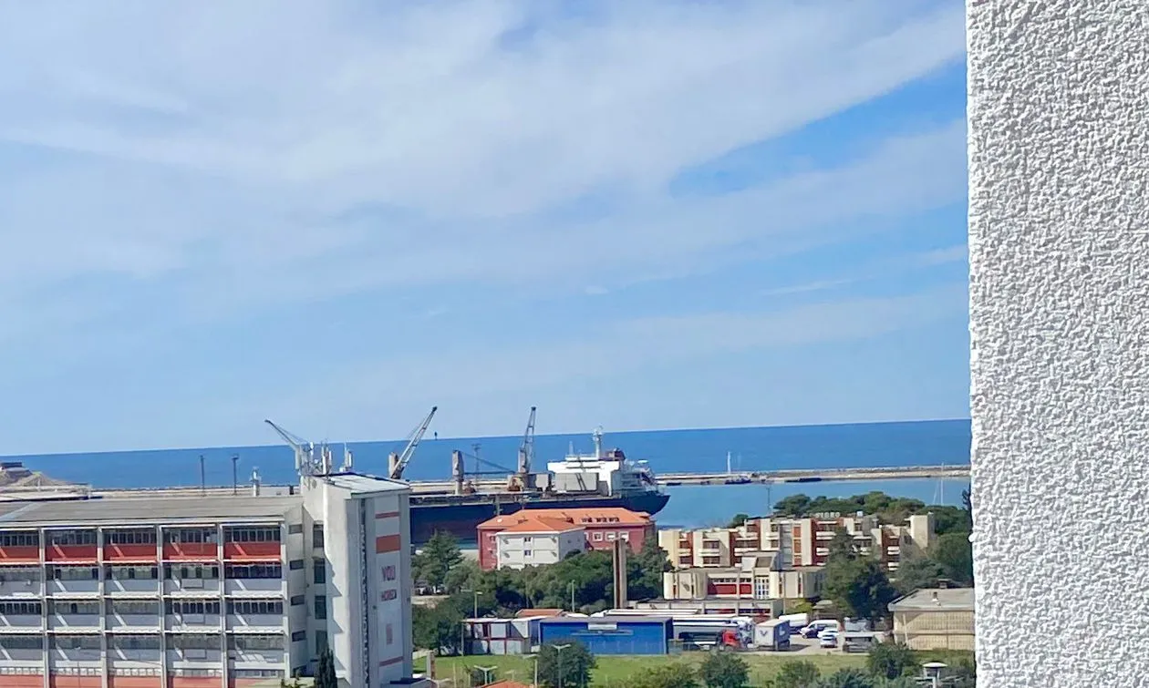 Sale, two bedroom apartment, 73m², Centar, Bar