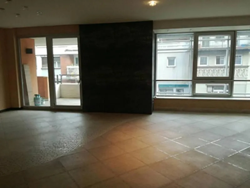 Rent, three bedroom apartment, 180m², Kalenić Pijaca, Vračar Sve Podlokacije