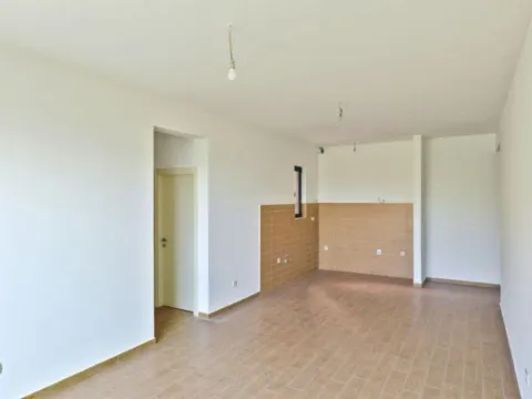 Sale, two bedroom apartment, 81m², Bečići, Budva - image 9